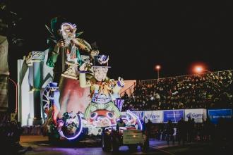 Tre cortei con monumentali carri allegorici per il 66° Carnevale